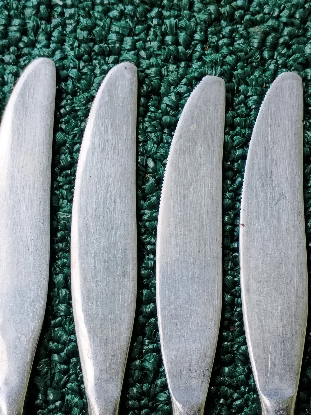 Oneida Northland SPRING FEVER Stainless Flatware Korea Lot of 6 Table Knives